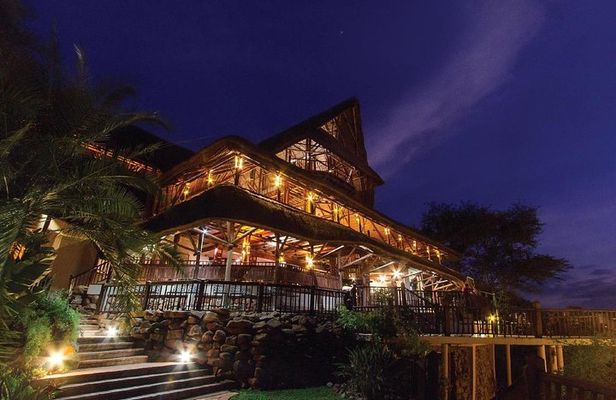 3 Days / 2 Nights Victoria Falls Safari Lodge Package