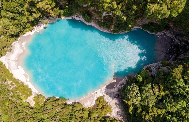 Volcanic Valley Self Guided Walking and Hiking at Waimangu
