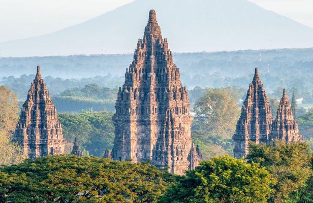 Yogyakarta: 3-Hour Prambanan Temple Guided Tour All Inclusive