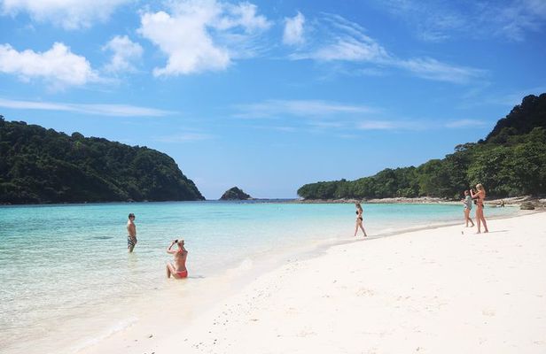 "Koh Rok&Koh Haa-The Queen of Andaman" Day tour by Opal Travel