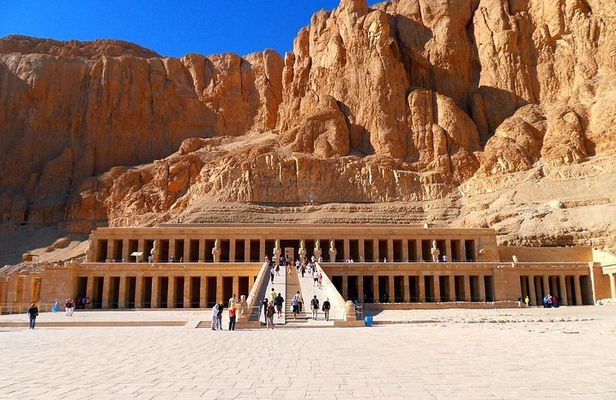 Luxor private guided full day tour to the east and west bank