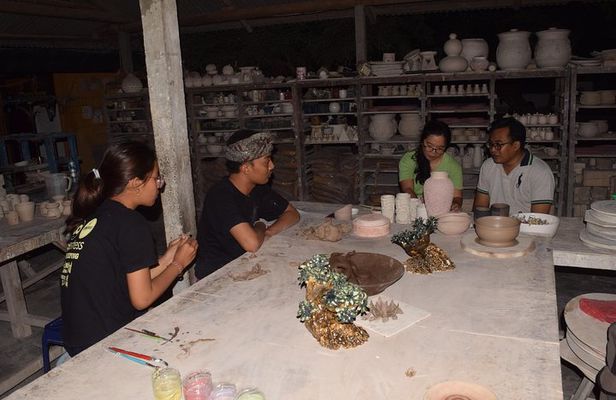 Basic Class and Hand Building Ceramic 