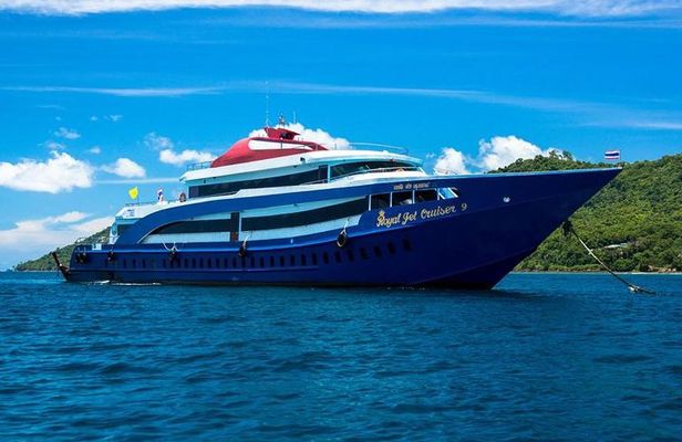 Phi Phi Islands Tour First Class By Royal Jet Cruiser From Phuket