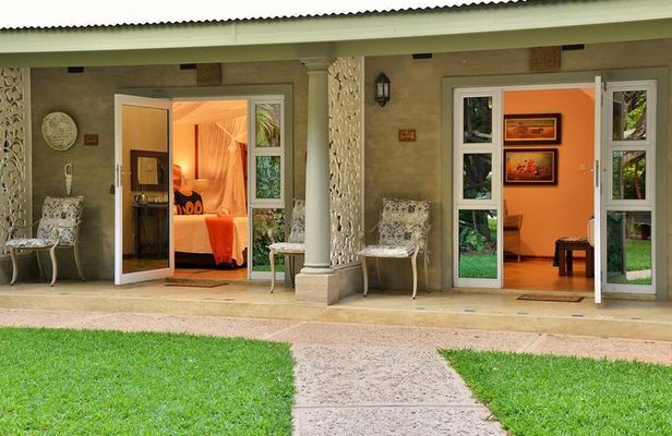 4 Days / 3 Nights The Bayete Guest Lodge Package