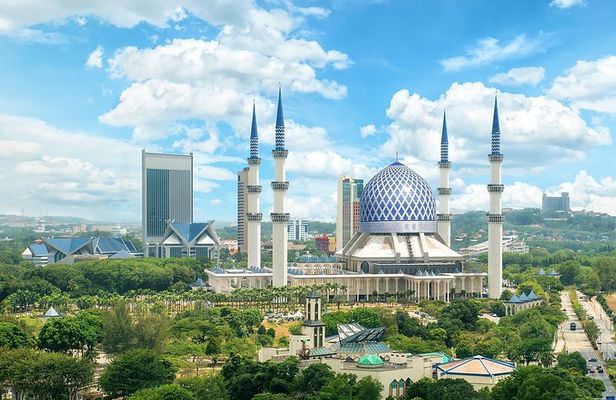 Blue Mosque And Batu Caves Tour From Kuala Lumpur