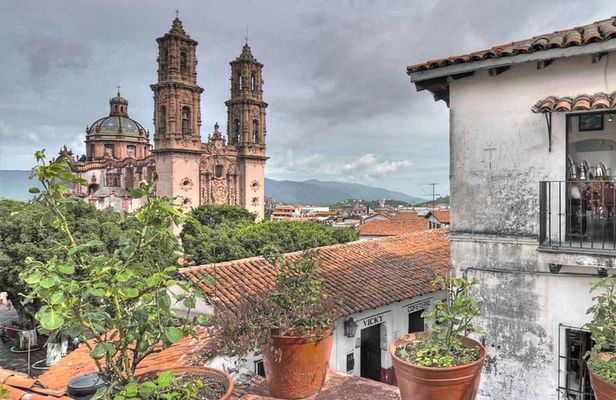 Small Group: The Magical Colonial Towns of Taxco and Cuernavaca