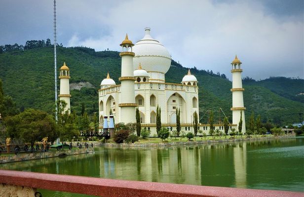 Jaime Duque Park and Salt Cathedral: 2 Unique Experiences Near Bogotá