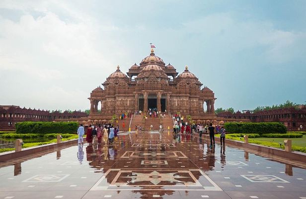 Akshardham Temple Tour