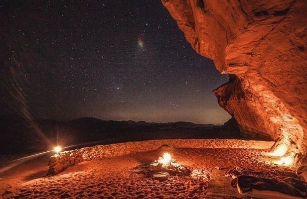 Camping and Hiking Adventure : Discovering the south
