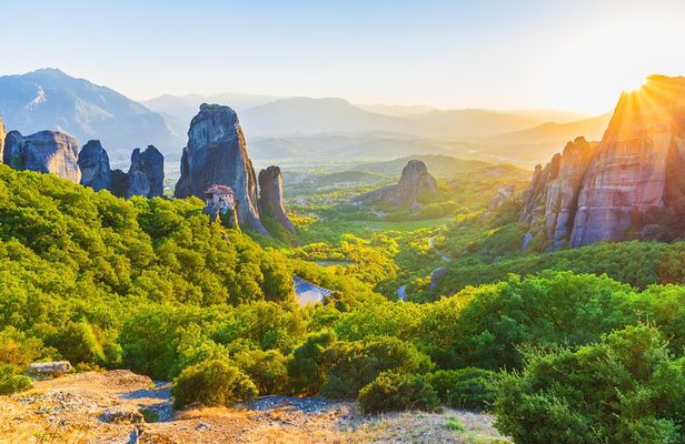 Meteora Monasteries Private Daytrip from Athens