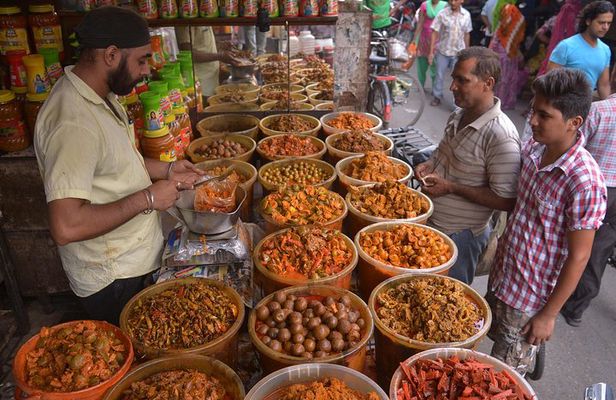 Foodie Tour with Rahul. Eat With The Locals Like A Local.