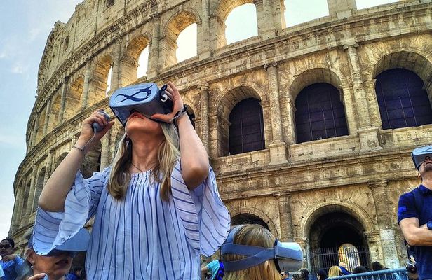Colosseum Virtual Reality Outdoor Experience with Audioguide