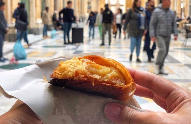 Naples Street Food Tour with a Native & Top Rated Expert