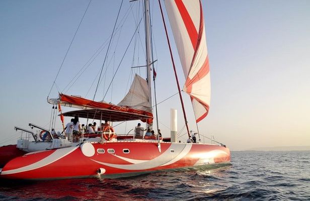 Catamaran Sailing Tour