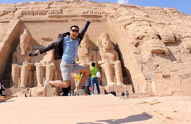 Private Day Trip to Abu Simbel Temple & Entrance fee included