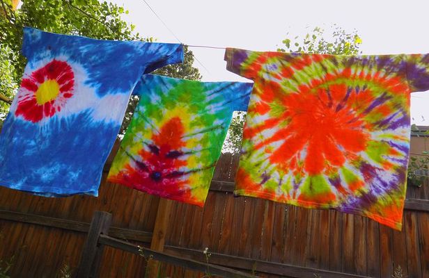Tie-Dye Art Class in Estes Park