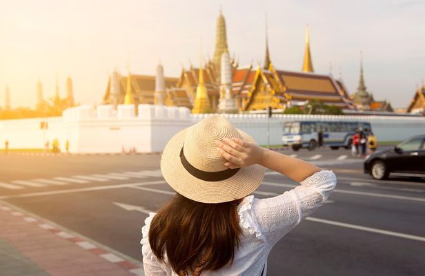 Bangkok City Group & Guided Half Day Tour with Lunch