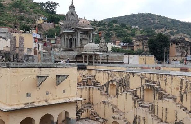 A Tour Of Amber Palace (Amer City) & Panna Meena Kund