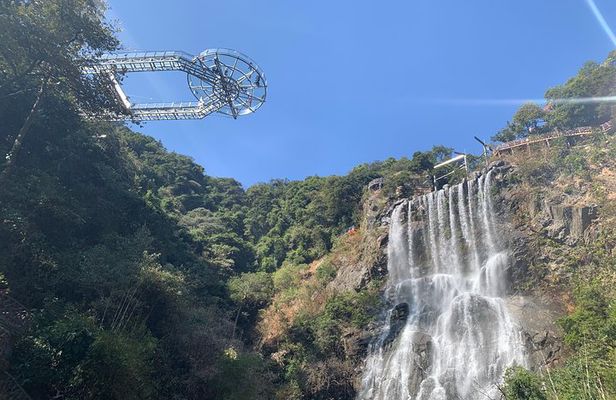 Private Day Tour to Gulong Canyon Glass Bridge from Guangzhou