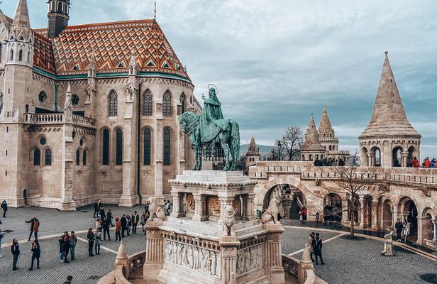 Historic Budapest: Exclusive Private Tour with a Local Expert