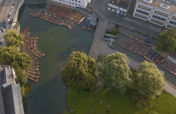 Shared | Cambridge Colleges Punting Tour