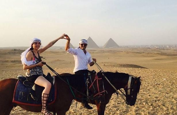 Cairo : Private Tour Giza Pyramids ,Sphinx , Sakkara & Memphis 