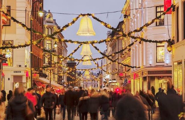 Oslo's Christmas Spirit Private Walking Tour