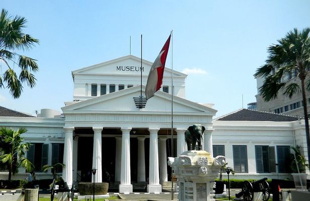 Jakarta City Tour Explore With Lunch