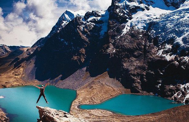 7 Lakes of Ausangate Full Day Tour from Cusco