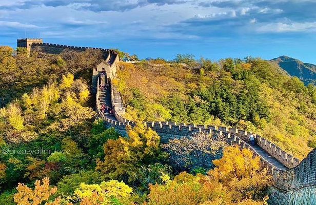 Sunset at Jinshanling Great Wall Private Day Trip with English Speaking Driver