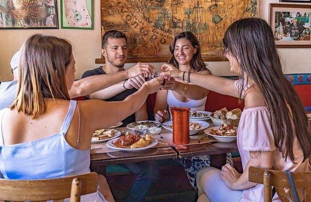 Heraklion for Foodies Tour: Private Culinary Experience