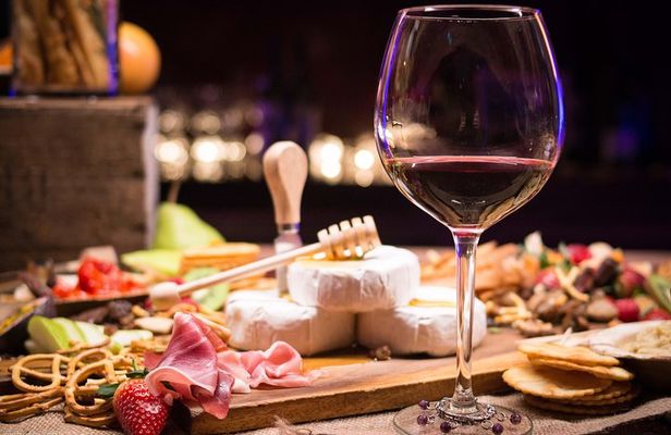 Full-Day Boutique Wine Tour with Pick Up and Lunch