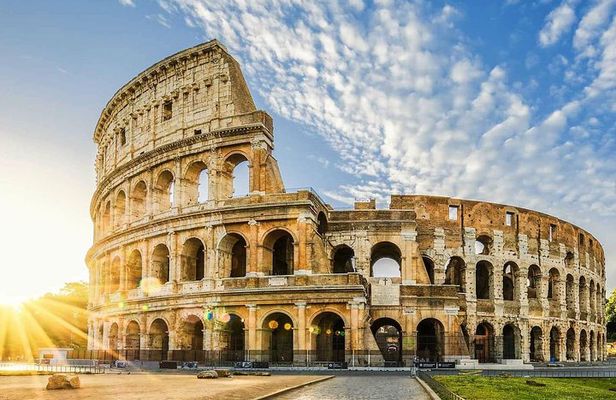 Rome: Guided Group Tour of Colosseum, Roman Forum & Palatine Hill