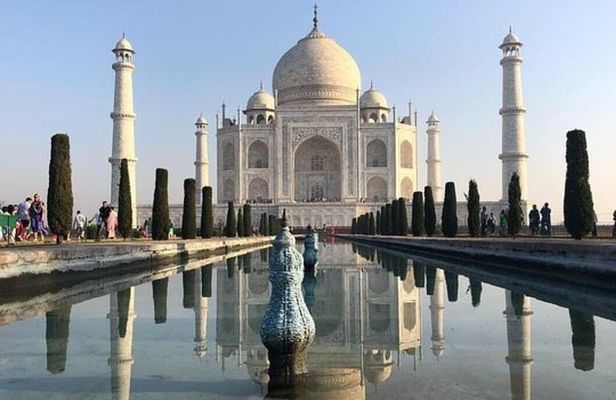 Day Trip to Taj Mahal, Agra Fort and Baby Taj from Jaipur by car
