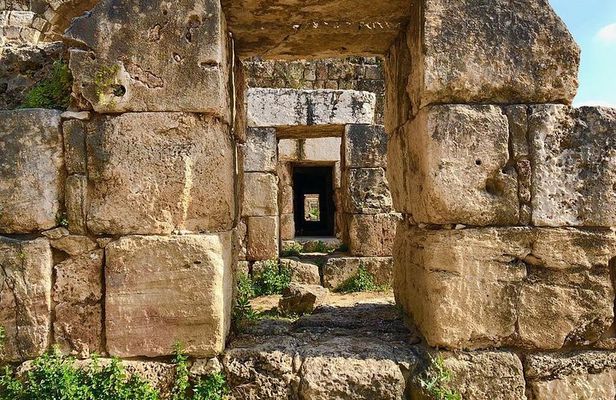 Sidon, Magdouche and Tyre