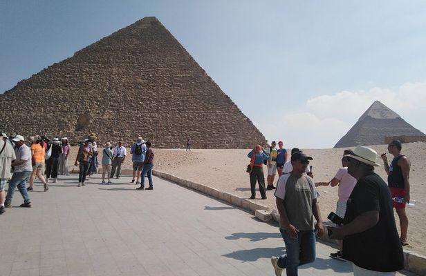 Cairo private day by car including lunch minimum 2 persons