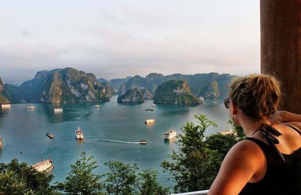 Ha Long Bay Luxury Cruise 1 Day