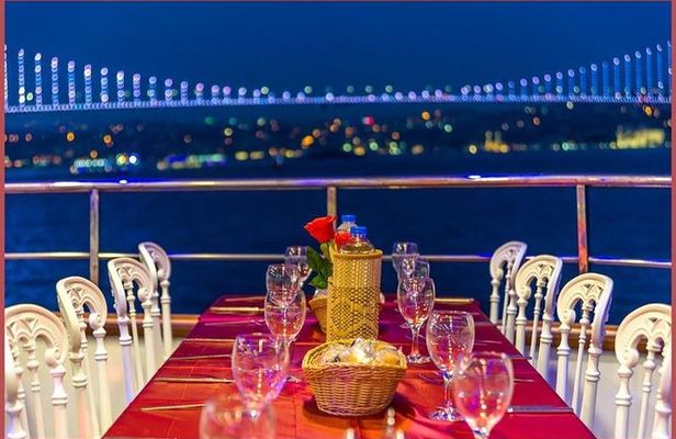 Istanbul Bosphorus Cruise with Dinner and Belly-Dancing Show