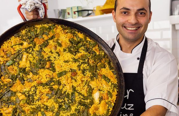 Spanish Cooking Class & Triana Market Tour in Sevilla