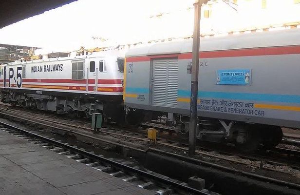 Taj Mahal by Superfast Gatimaan Express Train