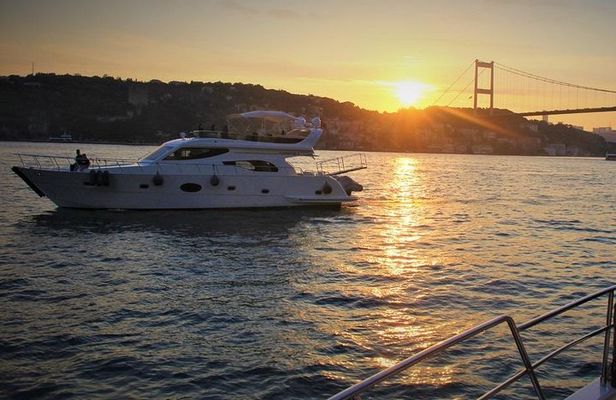 Private Cruise on Bosphorus by Private Yacht