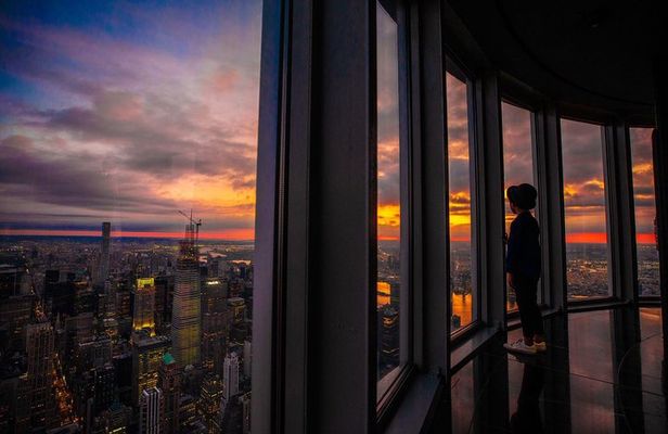 See the sunrise at the Empire State Building in NYC