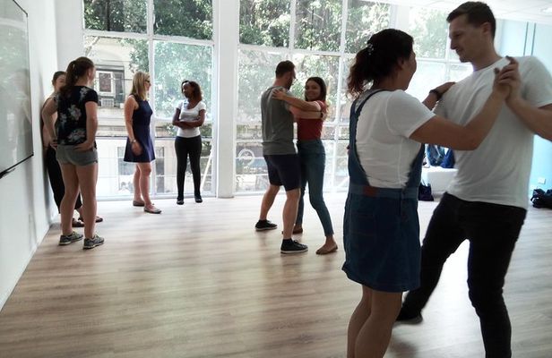 Tango Lessons in Buenos Aires - Vamos Academy