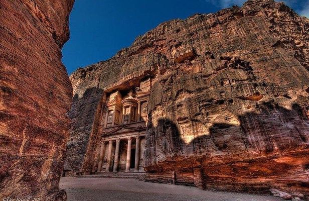 Golden Triangle : Aqaba - Petra - Wadi Rum 04 Days / 03 Nights