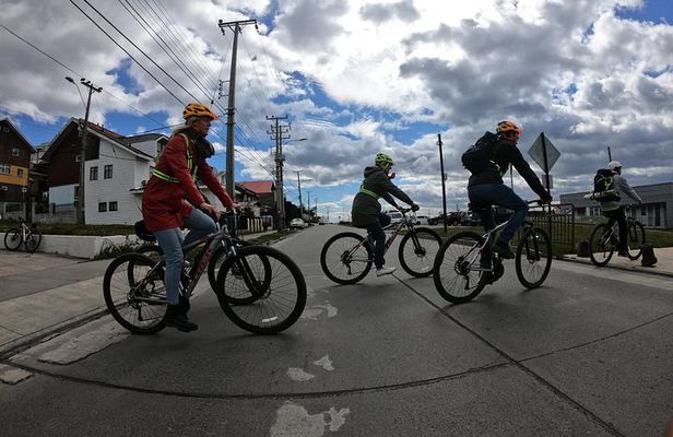 Bike Tour in Punta Arenas, 100% local tour.