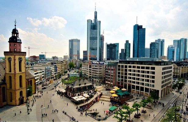 Amazing walking Frankfurt with a local guide