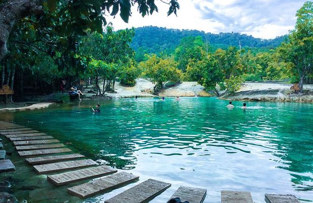 All day Krabi Jungle Tour (Hot Spring Water, Emerald Pool, Tiger Cave Temple) 