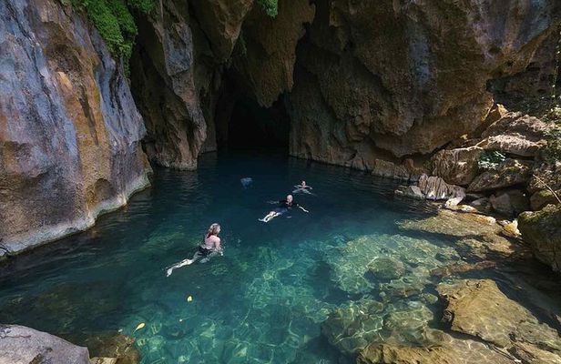 Abandoned Valley , Golden Cave and E Cave 1 Day Trek
