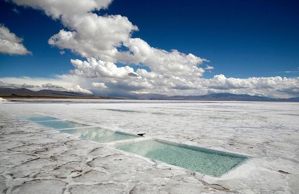 Salinas Grandes and Purmamarca: Full Day Excursion from Salta Capital