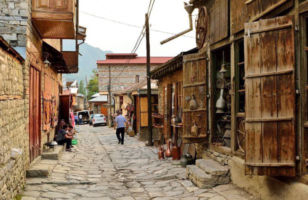 Independent tour to Shamakhi & Lahij